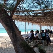 Hari Pariwisata Dunia momentum kembangkan wisata bahari Makassar
