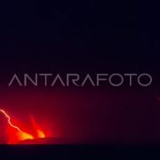 BPBD Lebak larang wisatawan mendekati Gunung Anak Krakatau