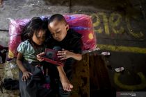 Indonesia sets age limits on digital platforms to protect children
