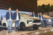 Mitsubishi luncurkan Xpander dan Xpander Cross terbaru keluaran 2025