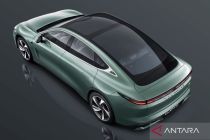 Sedan Chery Exeed Exlantix ES 2026 hadir dengan jangkauan 860 km