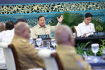 Prabowo orders village-level food barns to boost food security