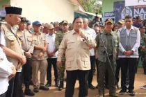 Prabowo targets one-month completion of temporary housing in W Sumatra