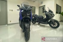 Yamaha segarkan Xmax Connected dengan pilihan warna baru