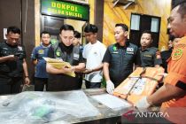 Rescuers turn over ATR crash victims' remains for identification