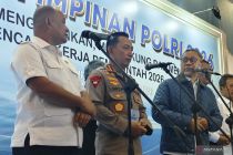 Police Chief pledges full support for government programs