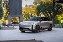 Toyota luncurkan EV Highlander 2027, punya jarak tempuh 515 km