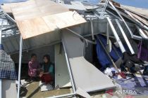 Sebanyak 58 unit hunian sementara korban banjir Aceh hancur diterjang angin
