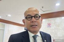 Indonesia urges US, Iran de-escalation amid Hormuz Strait closure