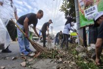 Pemkab Kulon Progo mengerahkan aparat gabungan bersihkan Pasar Jombokan