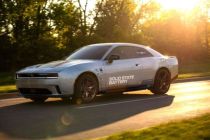 Stellantis uji coba baterai solid-state dengan Dodge Charger Daytona