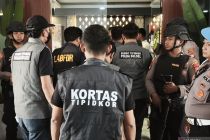 Polisi geledah Kantor Bupati dan Rujab Bupati Gowa