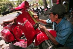 BISNIS MOTOR ANTIK
