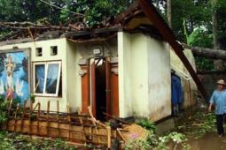 SEKOLAH RUSAK
