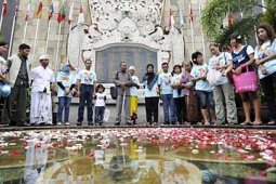 8 TAHUN BOM BALI