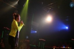 KONSER MELLY GOESLAW