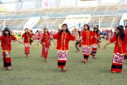 Tarian Massal Porprov