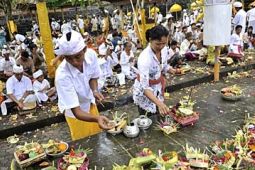 HARI RAYA KUNINGAN