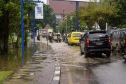 Kebersamaan Atasi Banjir