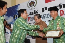 PENGHARGAAN PWI