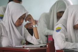 KERJAKAN SOAL UN