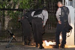 PAKET MENCURIGAKAN