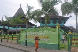 SAMBUT WISATAWAN