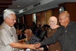 Terima Kunjungan DPR