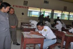 BUPATI HST PANTAU UN