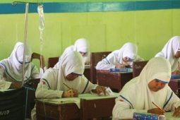 SAKIT TETAP UJIAN NASIONAL