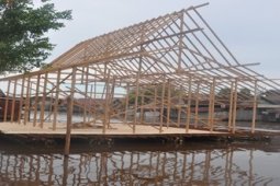 WARUNG TERAPUNG WISATA