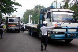 Dishub Karantina 500 Kendaraan Sosialisasi Larangan Truk