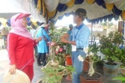 PAMERAN FAUNA DAN FLORA