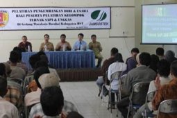 PELATIHAN PETERNAK