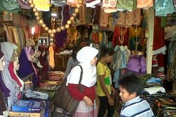 BUSANA UNTUK LEBARAN