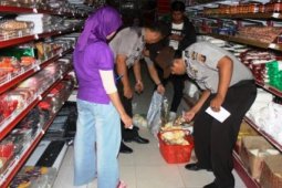 Razia Makanan Berau
