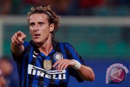 Diego Forlan prediksi Manchester United kalahkan Barcelona di Liga Champions