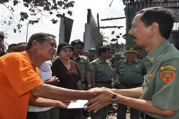 SERAHKAN BANTUAN