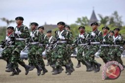 Satu Peleton Rider Amankan Miss Word