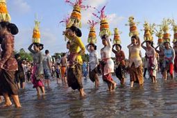 PARADE KUTA KARNIVAL 2011