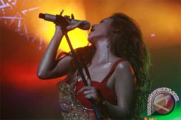 Dewi Perssik laporkan fans Lesti-Billar ke polisi