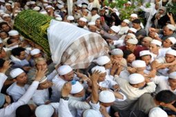 RIBUAN PELAYAT