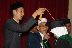WISUDA SARJANA BAHASA ARAB