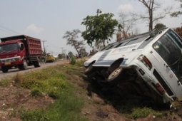 BUS PEMKO TERPEROSOK
