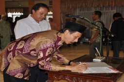 PENANDATANGAN NASKAH PELANTIKAN