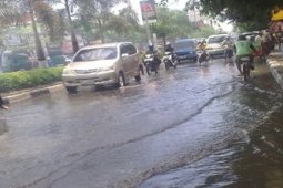 JALAN TERENDAM