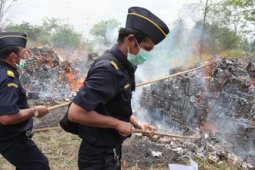 MUSNAHKAN HASIL SITAAN