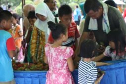 PESTA BUAH