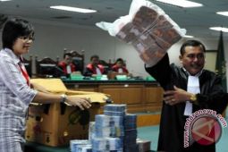 Gugatan praperadilan MAKI terkait kasus "kardus durian" ditolak