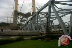 Mempertaruhkan Nyawa Di Dasar Sungai Mahakam